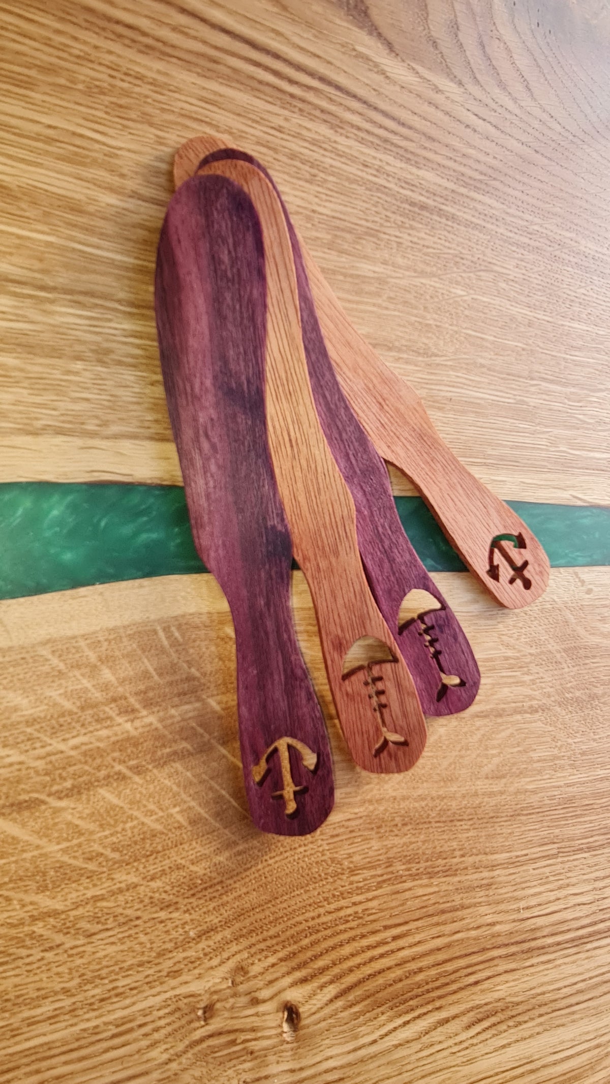 4 st smörbredare i purpleheart och khaya mahogny