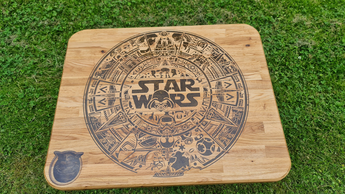 Star Wars vardagsrumsbord i ek med epoxi inlay och 3D relief