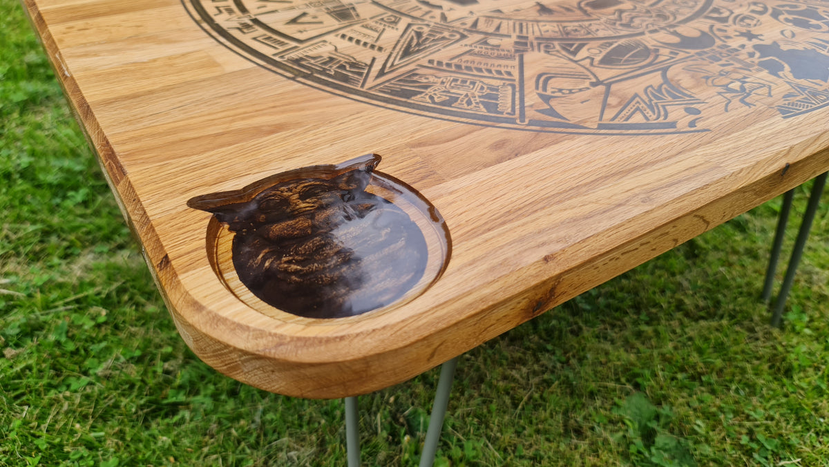 Star Wars vardagsrumsbord i ek med epoxi inlay och 3D relief