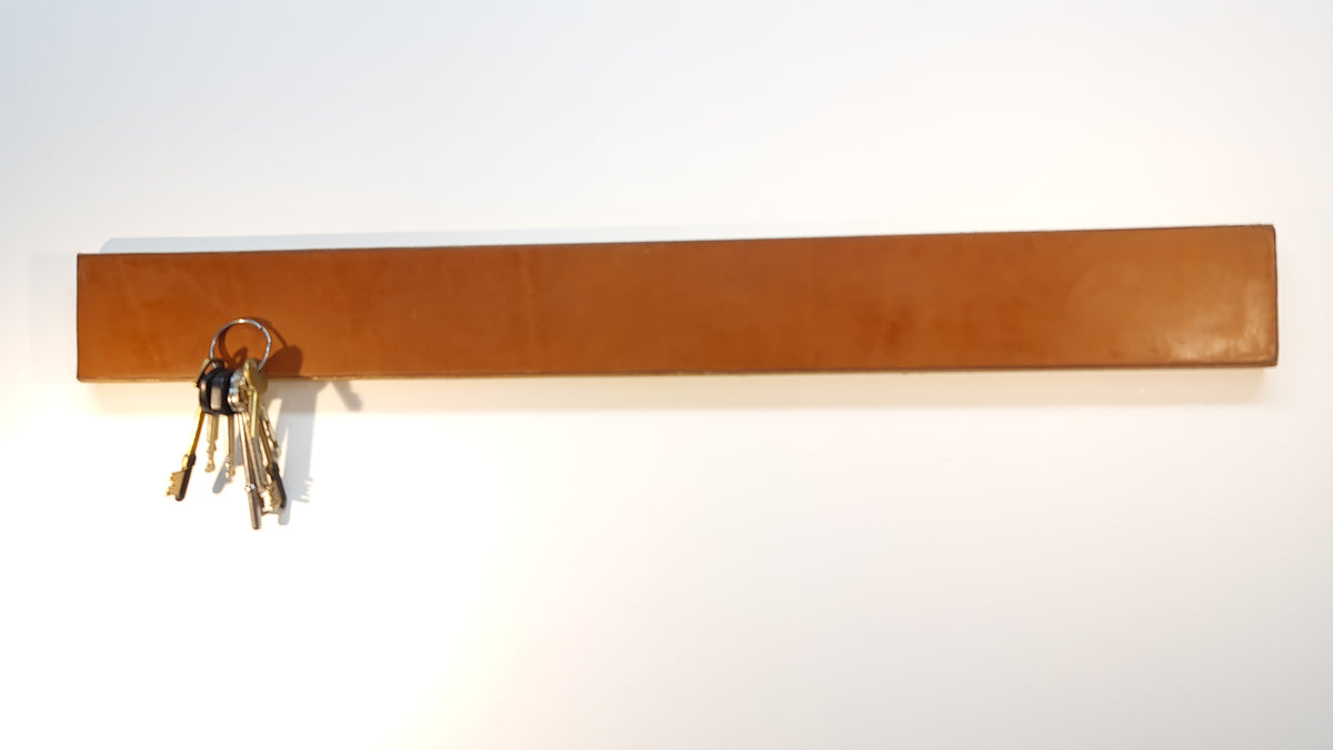 Magnetisk kniv och nyckelhållare med bison läder
