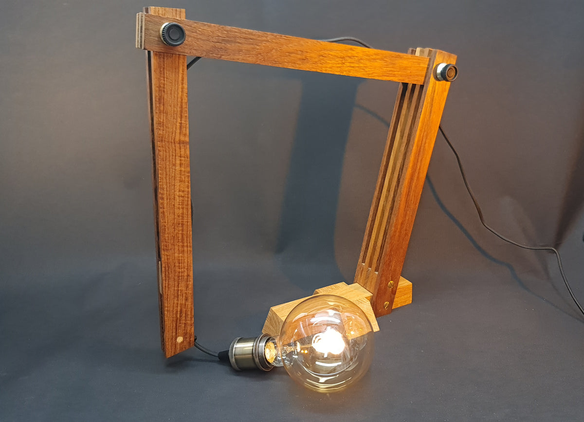 Lampa / vägglampa stora kranen
